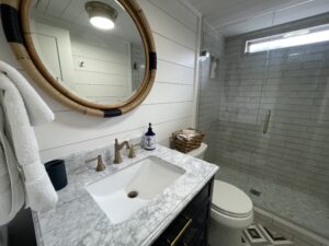 Mobile home · Lot 32, 72 Merc — unk — photo 19