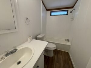 Mobile home · Lot 31, 58 Merc Lane — 1986 — photo 8
